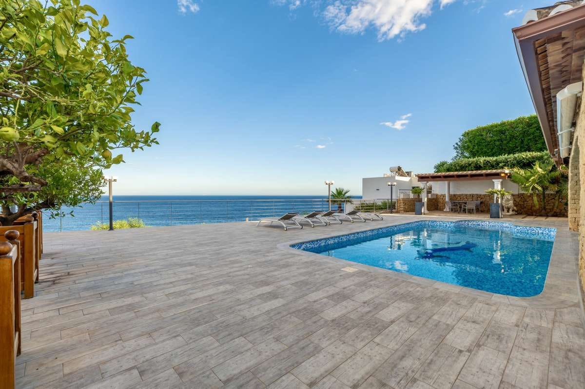 4 bedroom Villa for sale in Benissa - € 2,490,000 (Ref: 9841561)