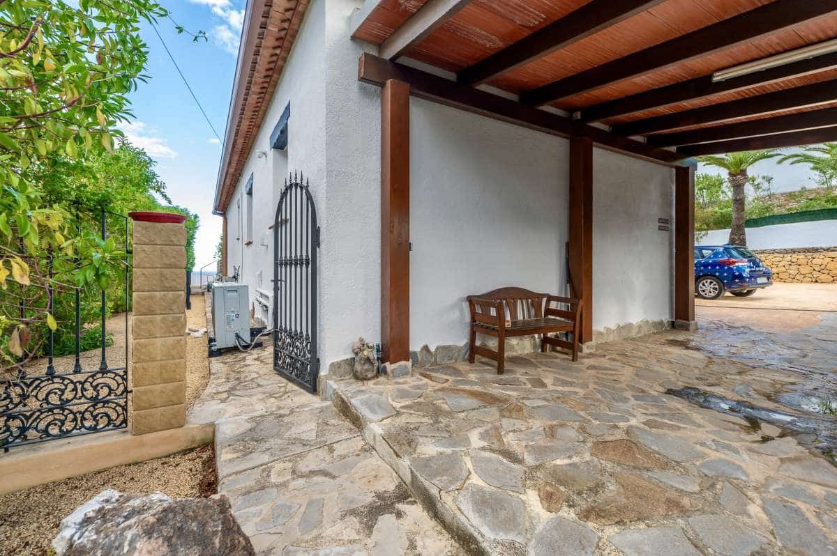 4 bedroom Villa for sale in Benissa - € 2,490,000 (Ref: 9841561)