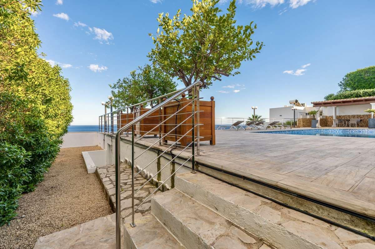 4 bedroom Villa for sale in Benissa - € 2,490,000 (Ref: 9841561)