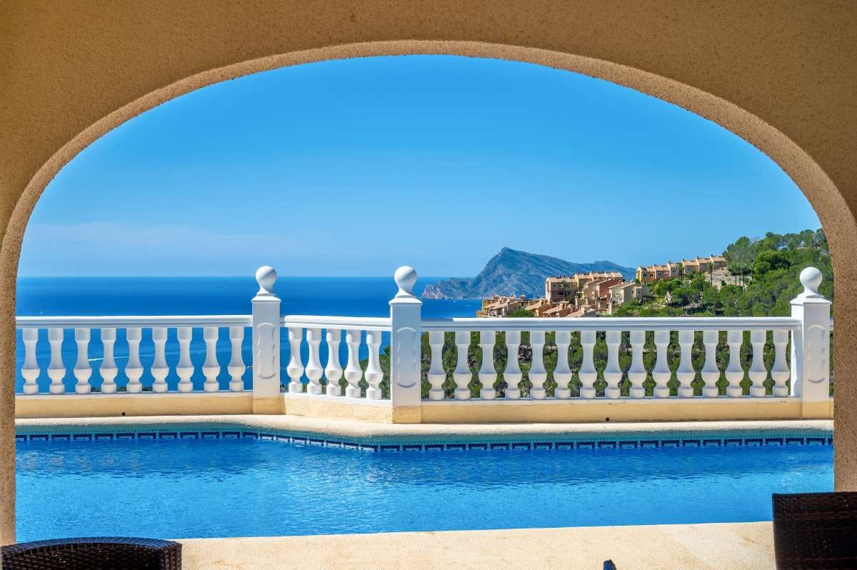 4 bedroom Villa for sale in Altea - € 1,470,000 (Ref: 9841562)