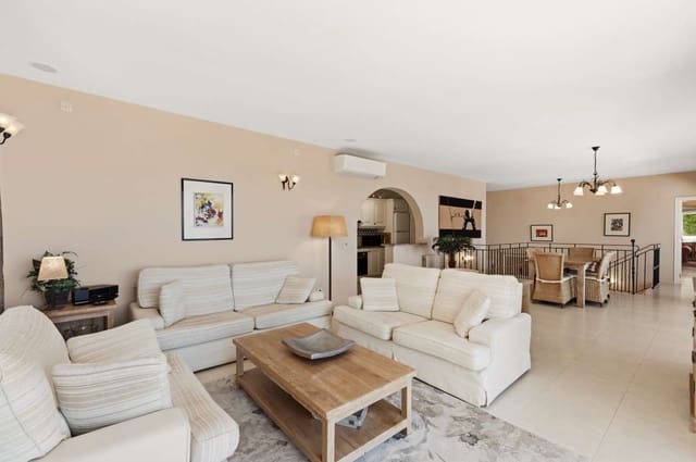 4 makuuhuone Huvila myytävänä paikassa Altea - 1 470 000 € (Ref: 9841562)