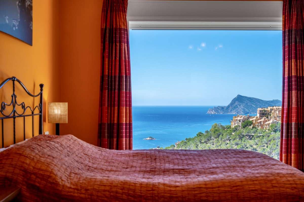 4 bedroom Villa for sale in Altea - € 1,470,000 (Ref: 9841562)