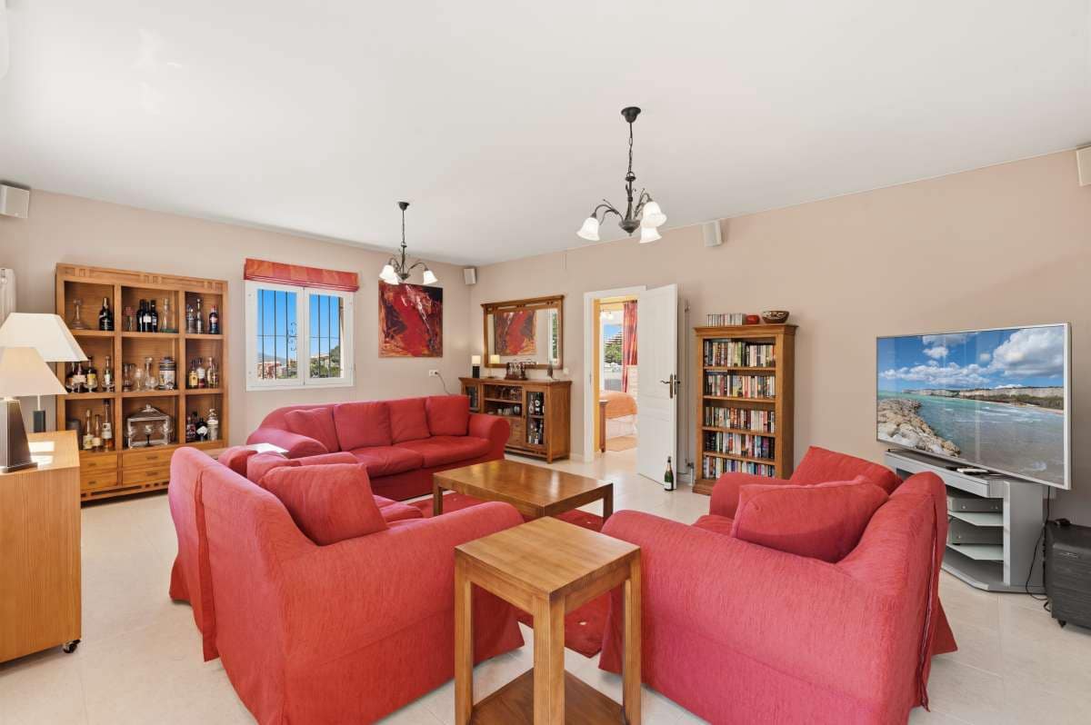 4 bedroom Villa for sale in Altea - € 1,470,000 (Ref: 9841562)