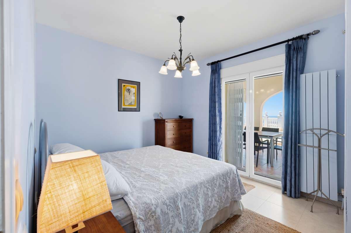 4 bedroom Villa for sale in Altea - € 1,470,000 (Ref: 9841562)