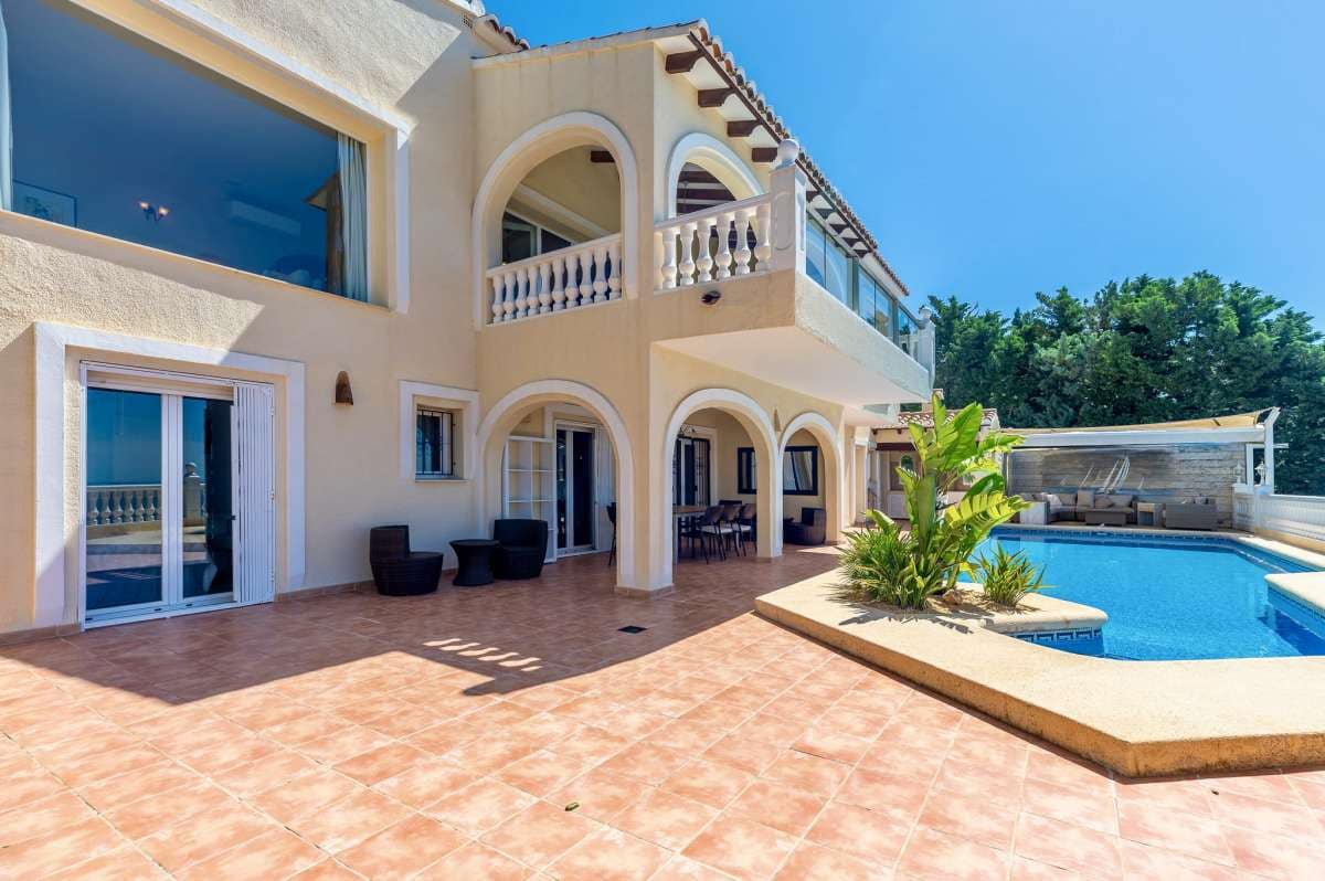 4 bedroom Villa for sale in Altea - € 1,470,000 (Ref: 9841562)