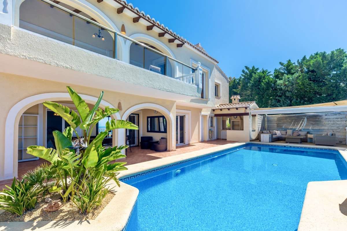 4 bedroom Villa for sale in Altea - € 1,470,000 (Ref: 9841562)