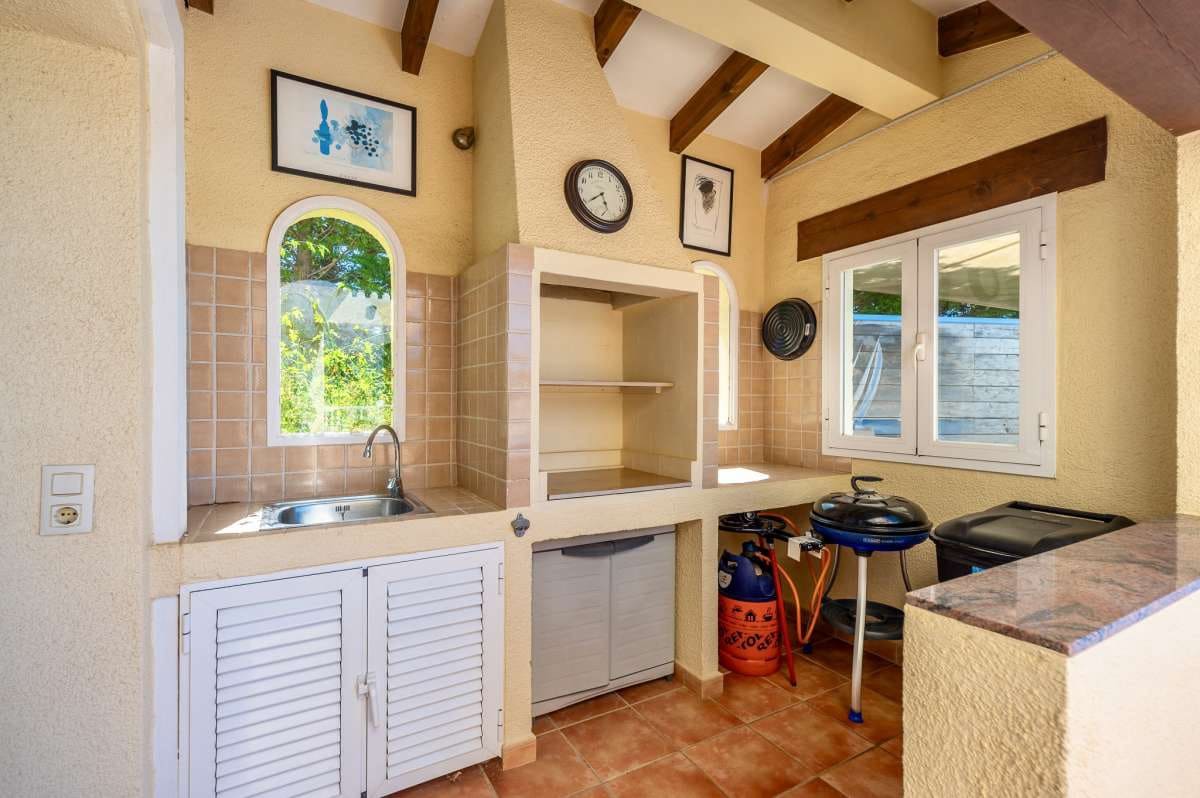 4 bedroom Villa for sale in Altea - € 1,470,000 (Ref: 9841562)