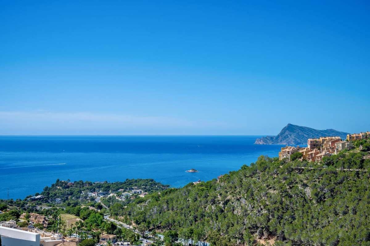 4 bedroom Villa for sale in Altea - € 1,470,000 (Ref: 9841562)