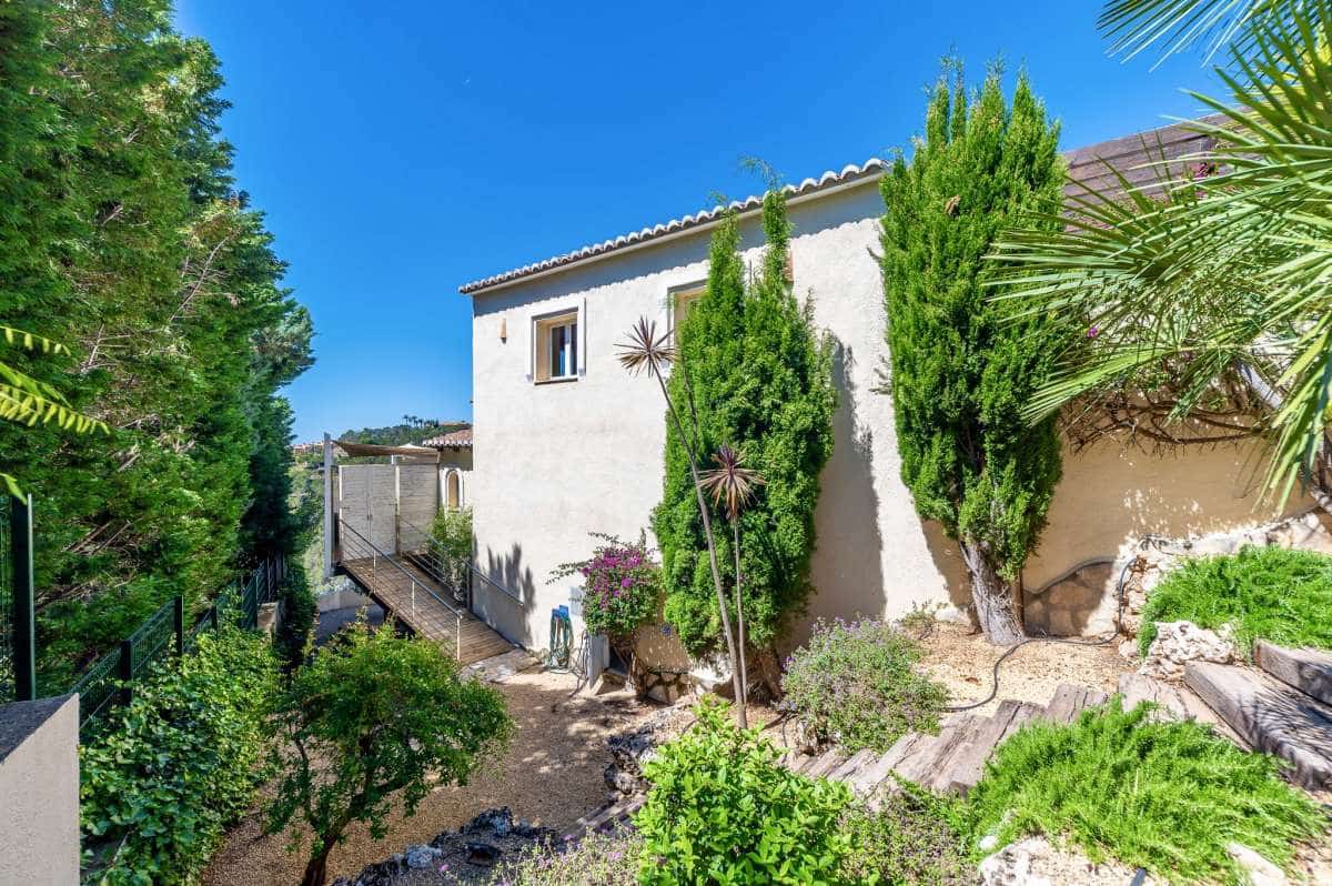 4 bedroom Villa for sale in Altea - € 1,470,000 (Ref: 9841562)