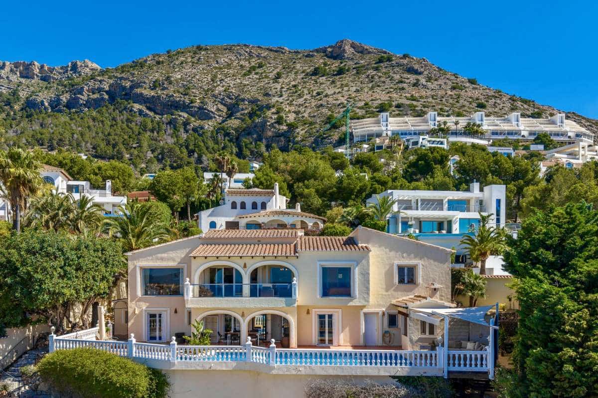 4 bedroom Villa for sale in Altea - € 1,470,000 (Ref: 9841562)