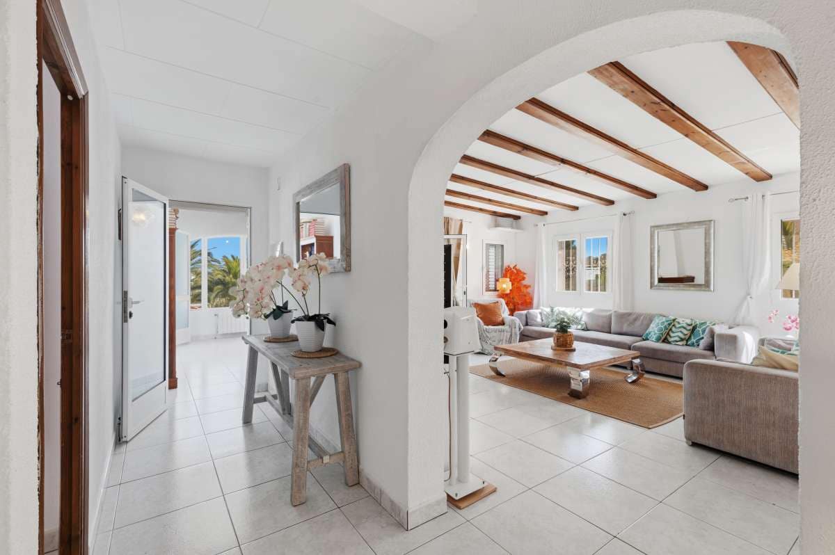 3 slaapkamer Villa te koop in Moraira - € 915.000 (Ref: 9861003)