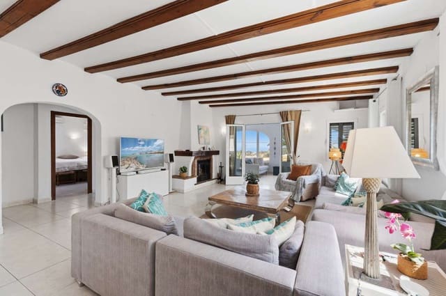 3 slaapkamer Villa te koop in Moraira, Teulada-Moraira - € 915.000 (Ref: 9861003)