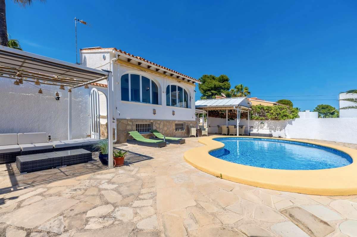 3 slaapkamer Villa te koop in Moraira - € 915.000 (Ref: 9861003)