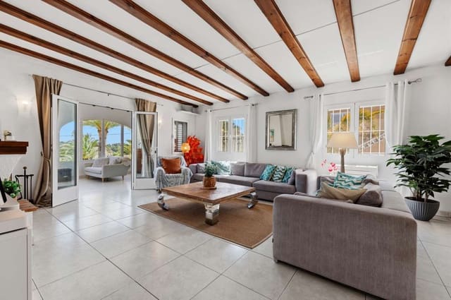 3 slaapkamer Villa te koop in Moraira, Teulada-Moraira - € 915.000 (Ref: 9861003)