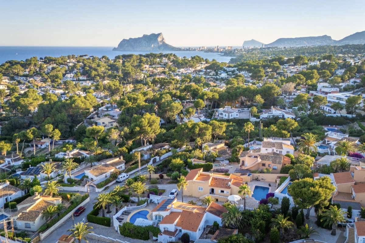3 bedroom Villa for sale in Moraira - € 915,000 (Ref: 9861003)