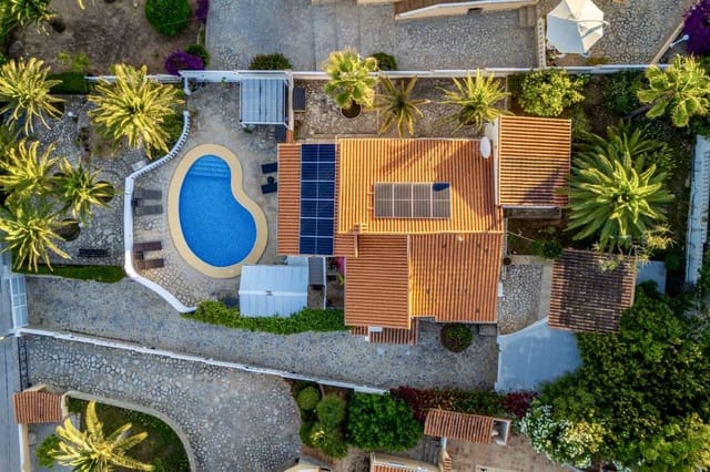 3 slaapkamer Villa te koop in Moraira, Teulada-Moraira - € 915.000 (Ref: 9861003)