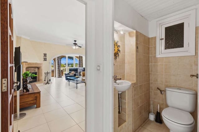 5 slaapkamer Villa te koop in Benissa - € 895.000 (Ref: 9861004)