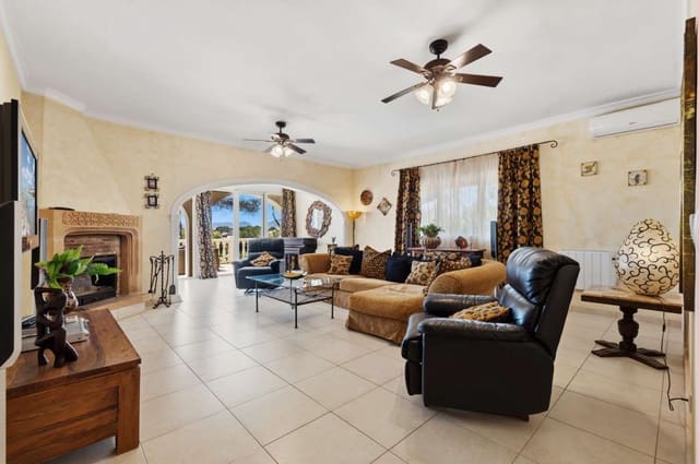 5 slaapkamer Villa te koop in Benissa - € 895.000 (Ref: 9861004)