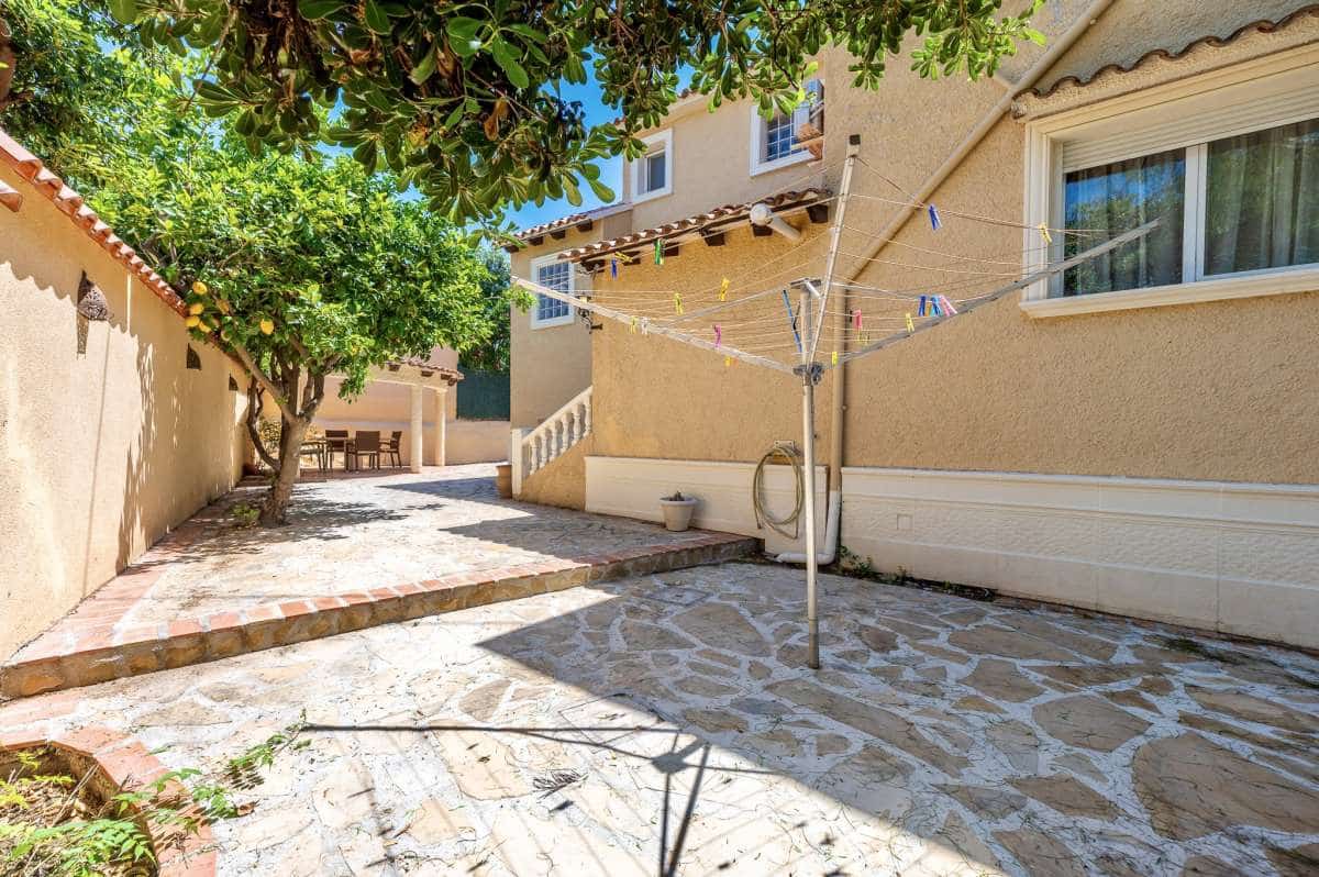 5 slaapkamer Villa te koop in Benissa - € 895.000 (Ref: 9861004)