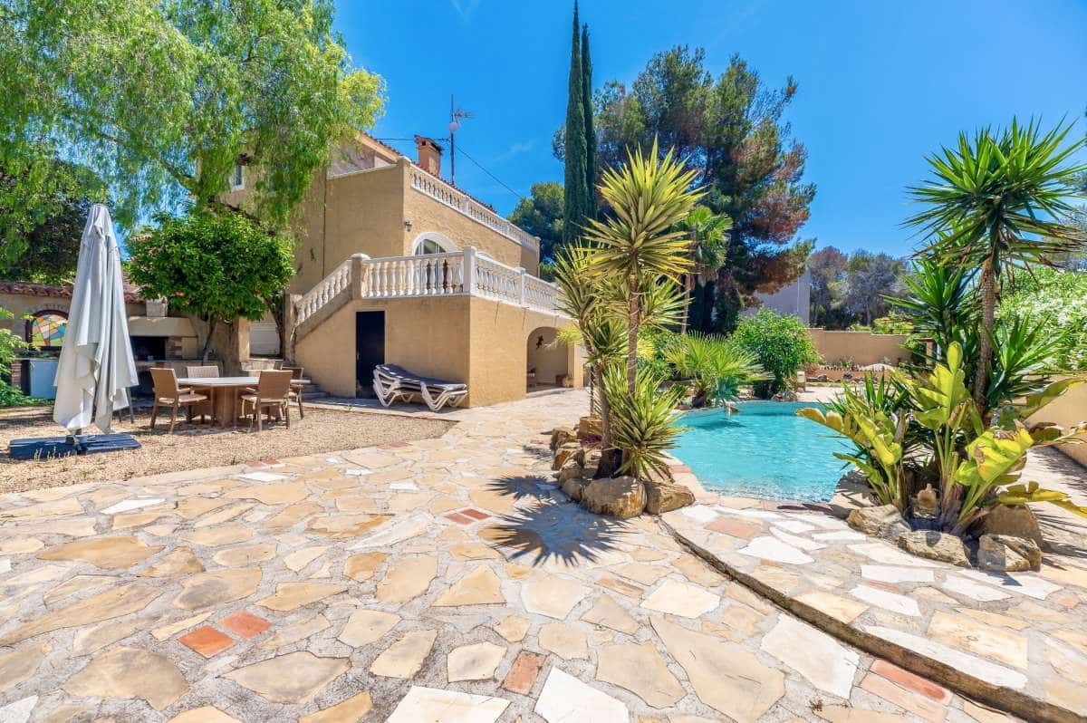 5 slaapkamer Villa te koop in Benissa - € 895.000 (Ref: 9861004)