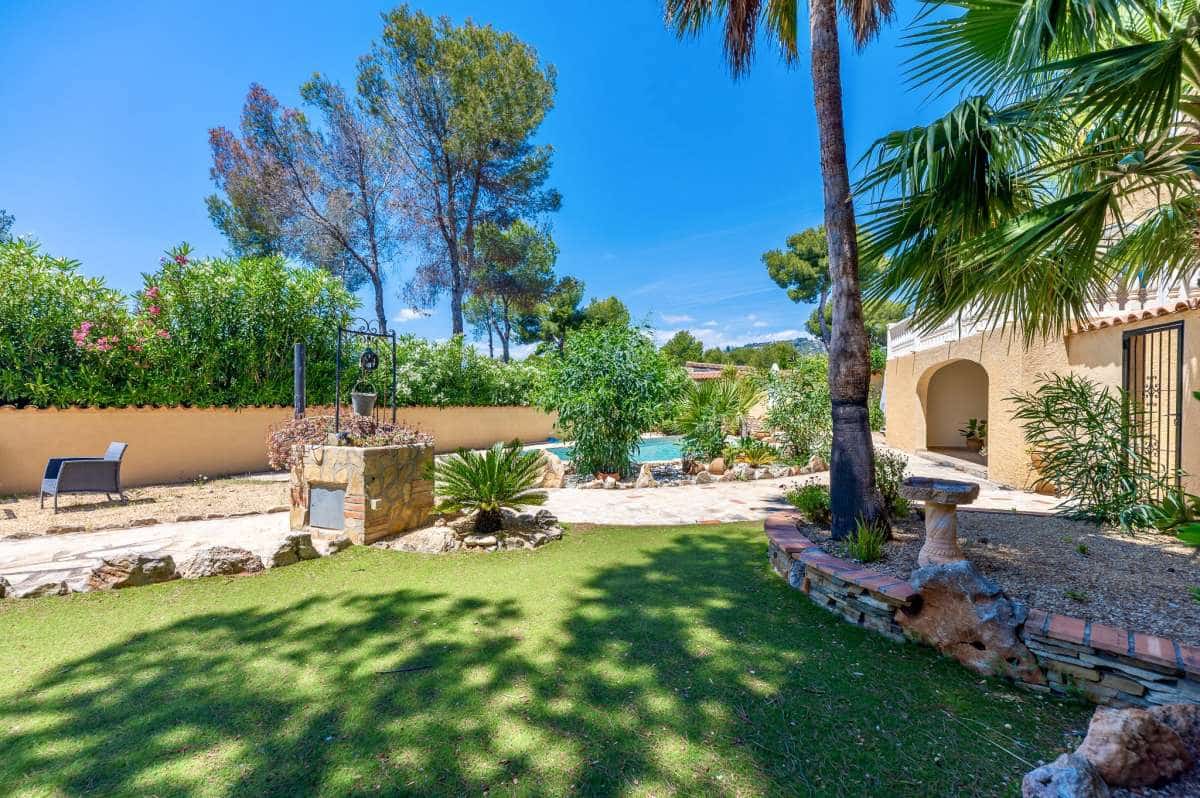 5 slaapkamer Villa te koop in Benissa - € 895.000 (Ref: 9861004)