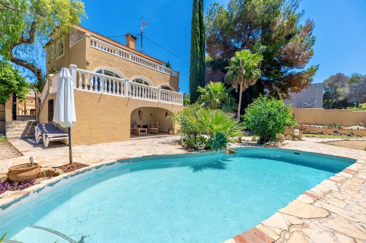 5 slaapkamer Villa te koop in Benissa - € 895.000 (Ref: 9861004)