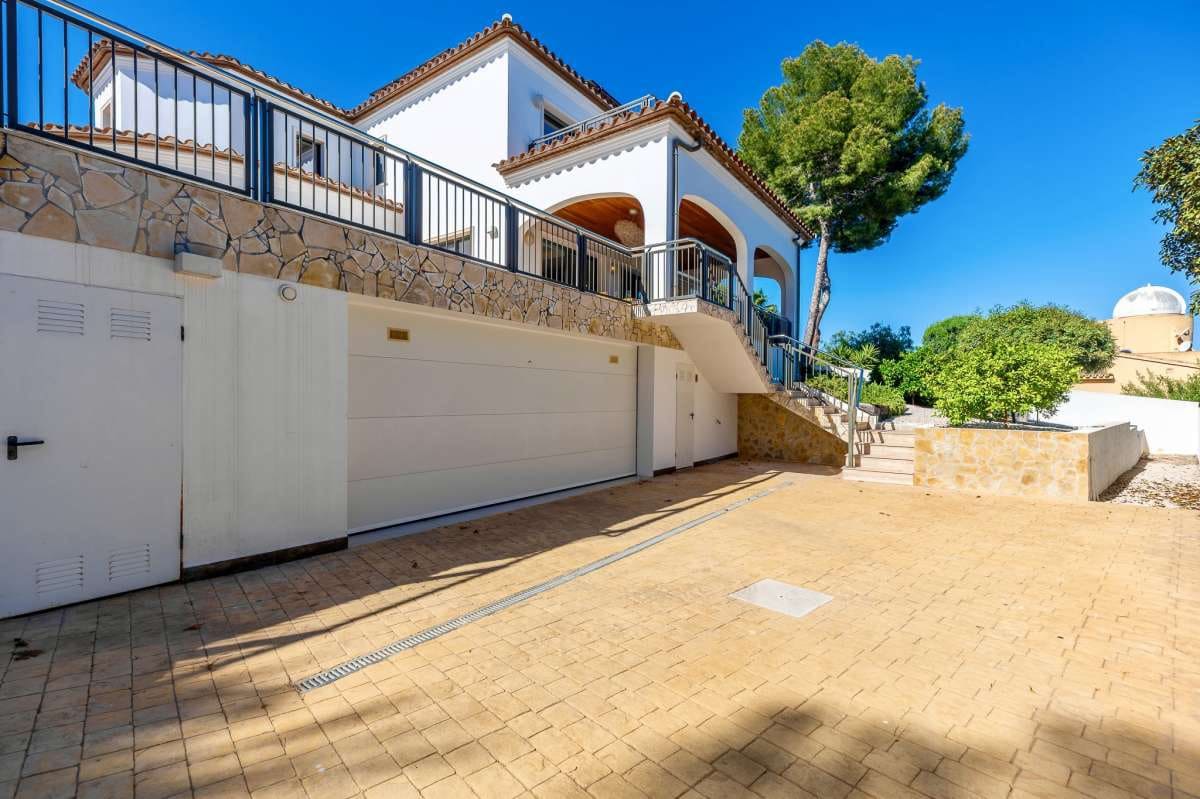 4 soveværelse Villa til salg i Moraira - € 3.300.000 (Ref: 9870394)