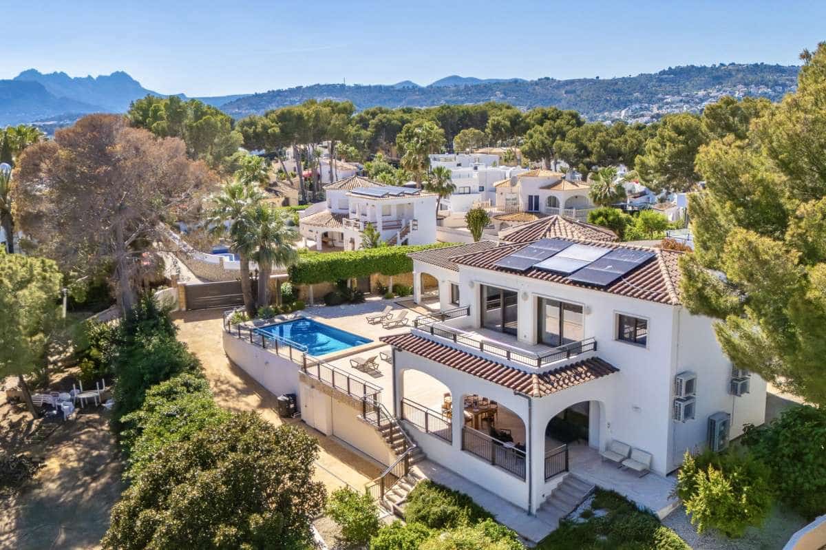 4 soveværelse Villa til salg i Moraira - € 3.300.000 (Ref: 9870394)