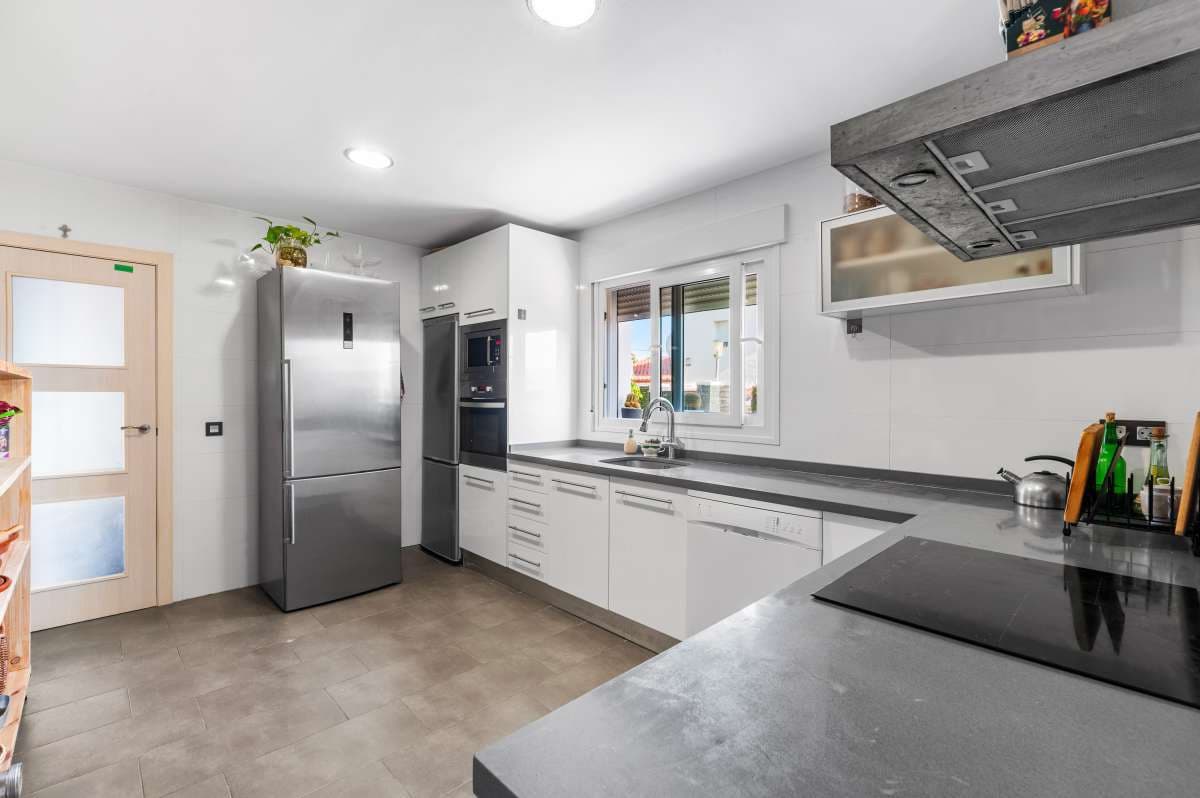 4 chambre Villa/Maison à vendre à Calpe / Calp - 850 000 € (Ref: 9916347)