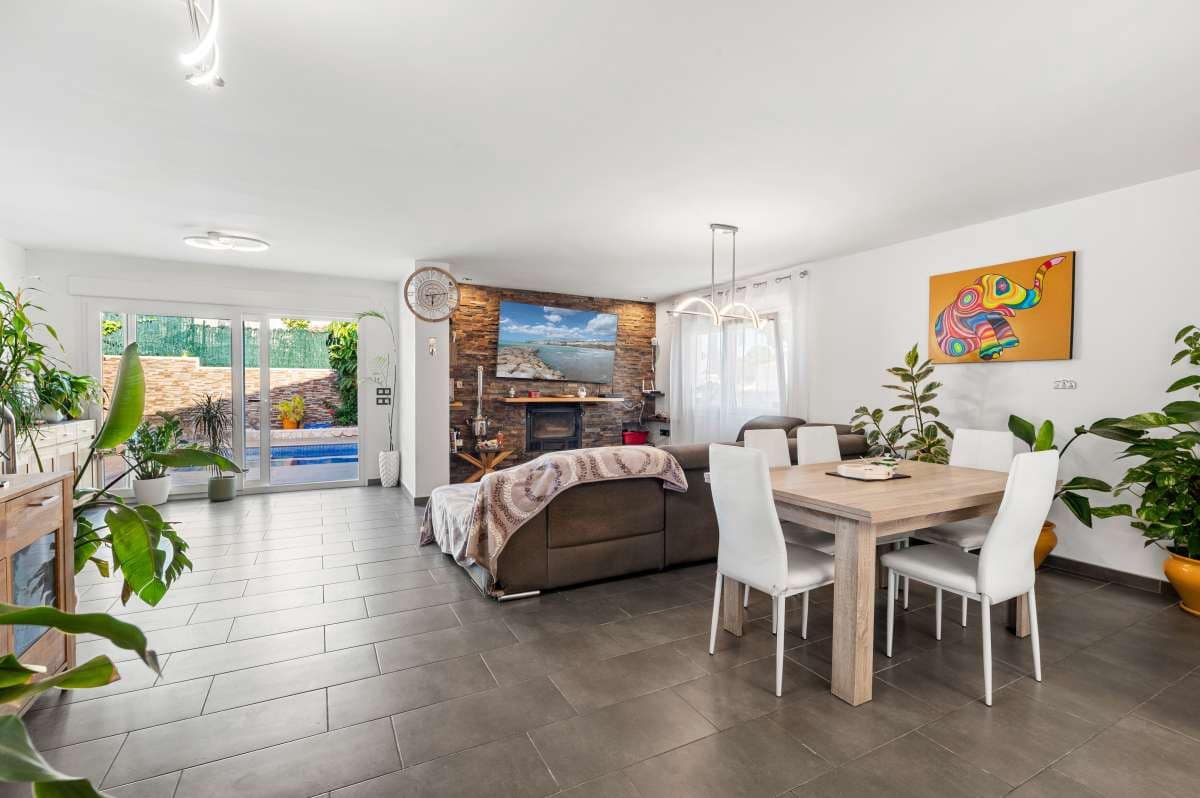 4 chambre Villa/Maison à vendre à Calpe / Calp - 850 000 € (Ref: 9916347)