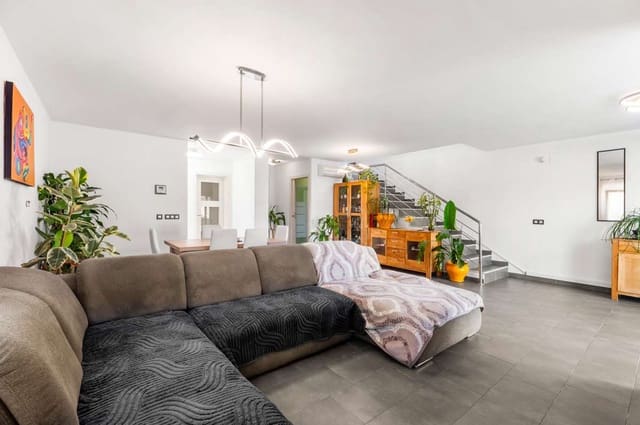 4 chambre Villa/Maison à vendre à Calpe / Calp - 850 000 € (Ref: 9916347)