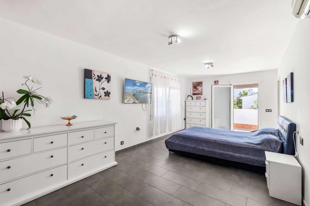 4 chambre Villa/Maison à vendre à Calpe / Calp - 850 000 € (Ref: 9916347)