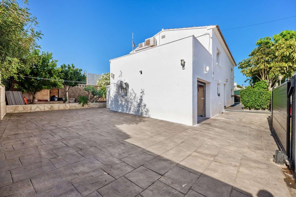 4 chambre Villa/Maison à vendre à Calpe / Calp - 850 000 € (Ref: 9916347)