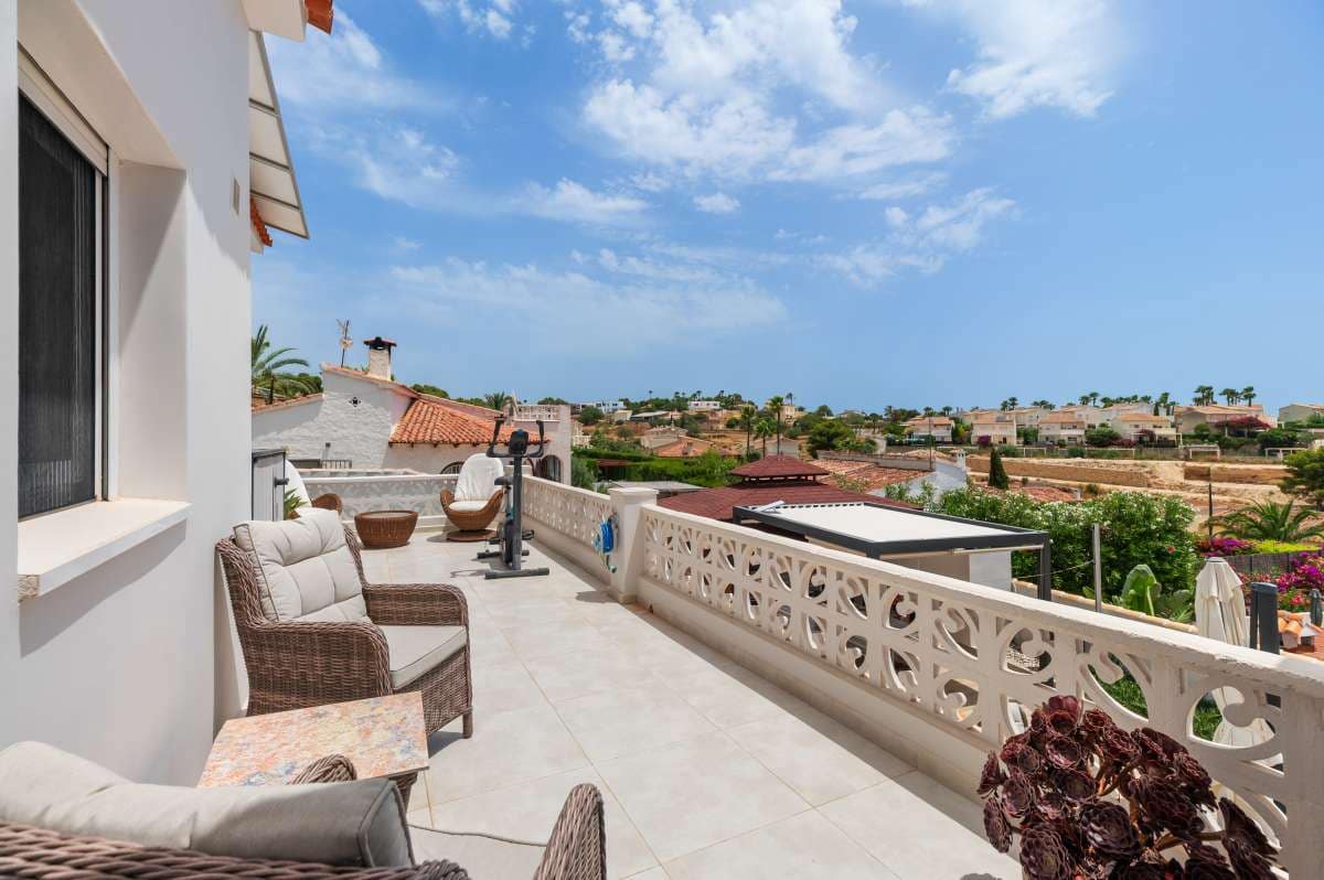 4 sypialnia Willa na sprzedaż w Calpe / Calp - 849 000 € (Ref: 9967060)