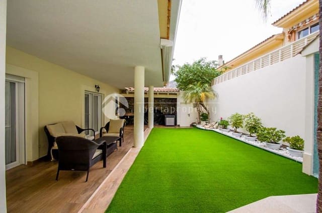 3 chambre Maison de Ville à vendre à Alfaz del Pi / L'Alfàs del Pi - 670 000 € (Ref: 9968945)