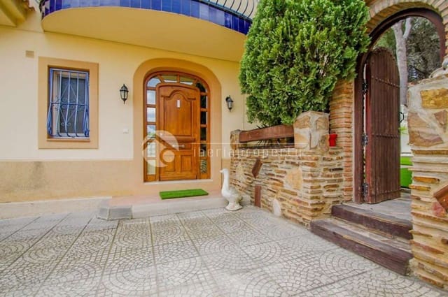 3 chambre Maison de Ville à vendre à Alfaz del Pi / L'Alfàs del Pi - 670 000 € (Ref: 9968945)