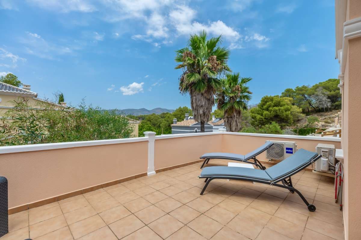 3 sovrum Radhus till salu i Calpe / Calp - 367 500 € (Ref: 9985832)