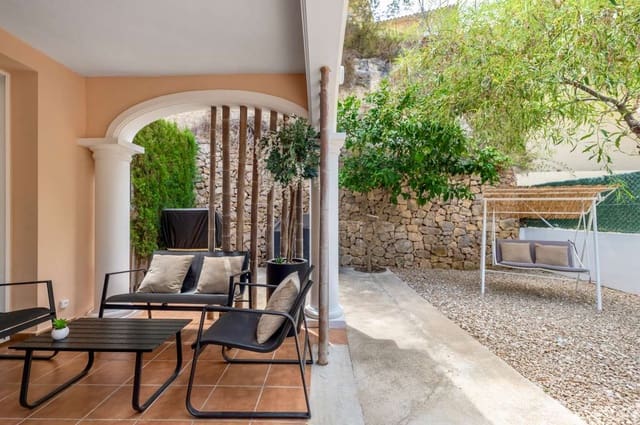 3 sovrum Radhus till salu i Calpe / Calp - 367 500 € (Ref: 9985832)