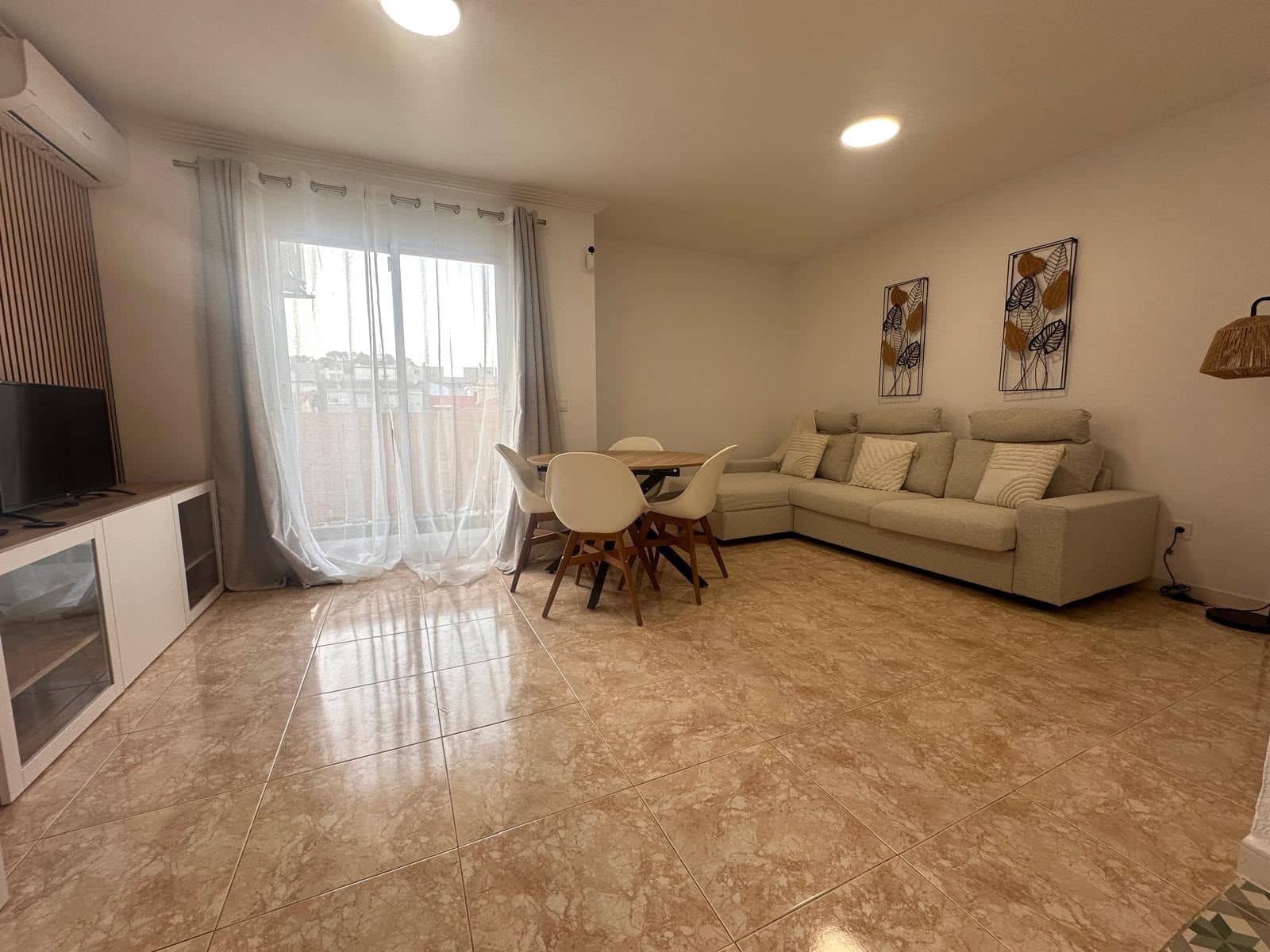 Piso de 3 habitaciones en Dénia en venta - 233.000 € (Ref: 10015028)