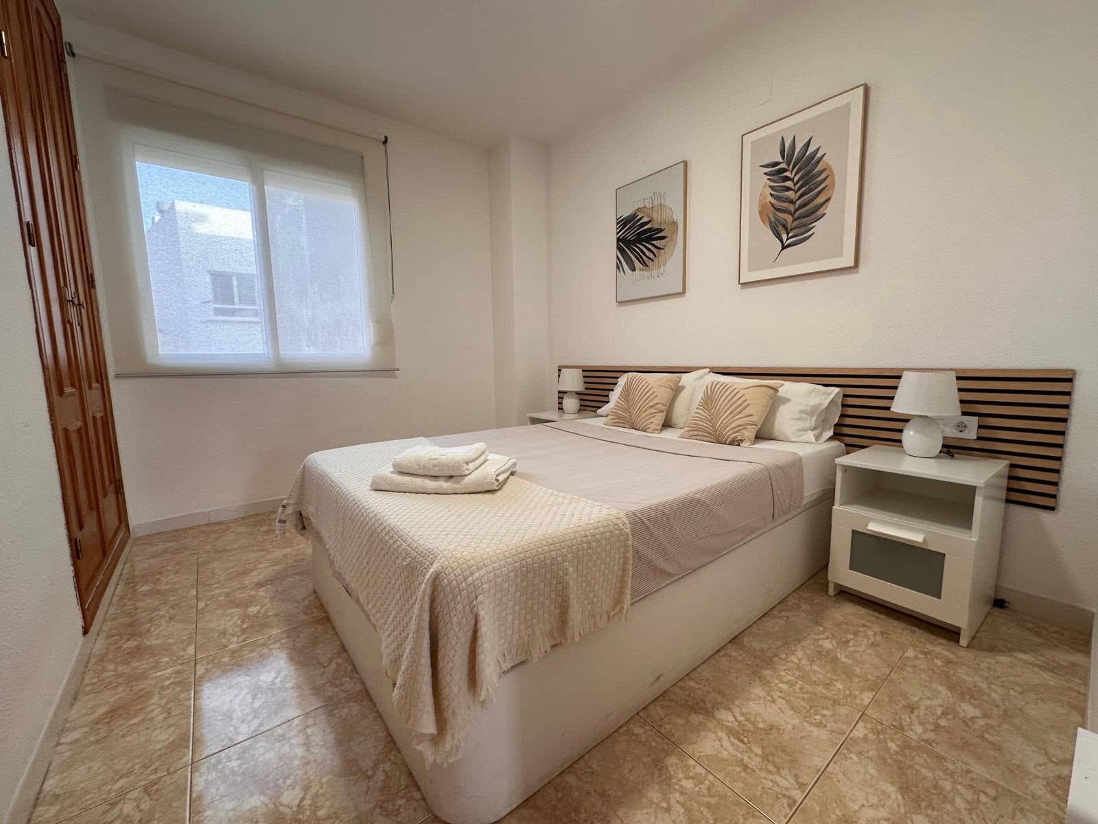Piso de 3 habitaciones en Dénia en venta - 233.000 € (Ref: 10015028)