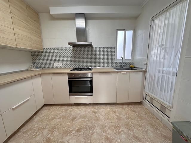 Piso de 3 habitaciones en Centro Urbano, Dénia en venta - 233.000 € (Ref: 10015028)