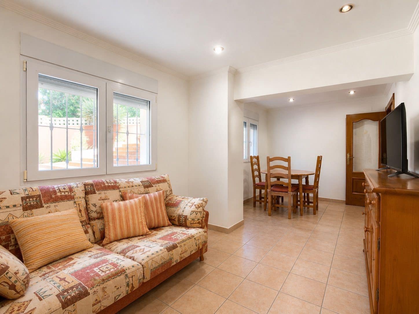 5 bedroom Villa for sale in Denia with pool garage - € 870,000 (Ref: 10017034)