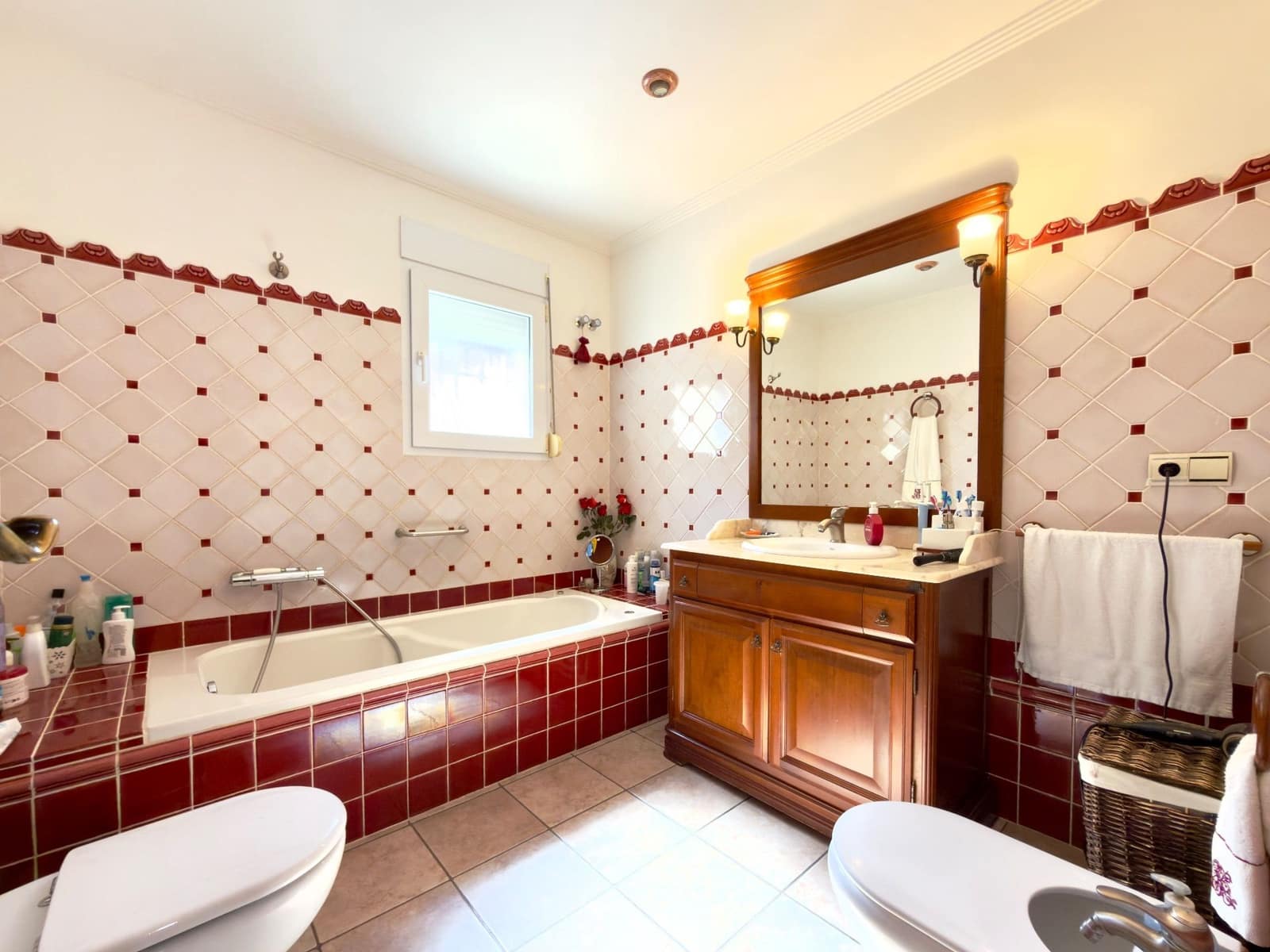5 bedroom Villa for sale in Denia with pool garage - € 870,000 (Ref: 10017034)