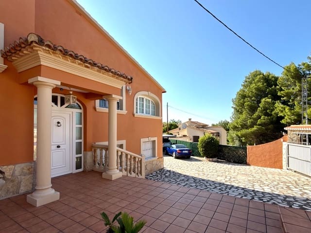 5 bedroom Villa for sale in El Montgó, Dénia with pool garage - € 870,000 (Ref: 10017034)