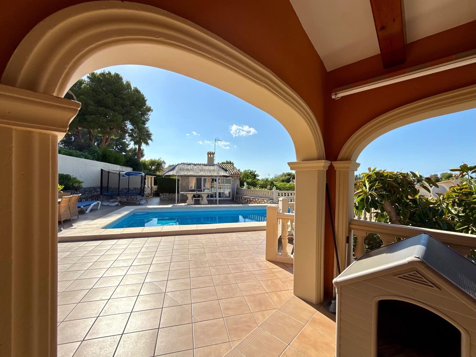 5 bedroom Villa for sale in Denia with pool garage - € 870,000 (Ref: 10017034)