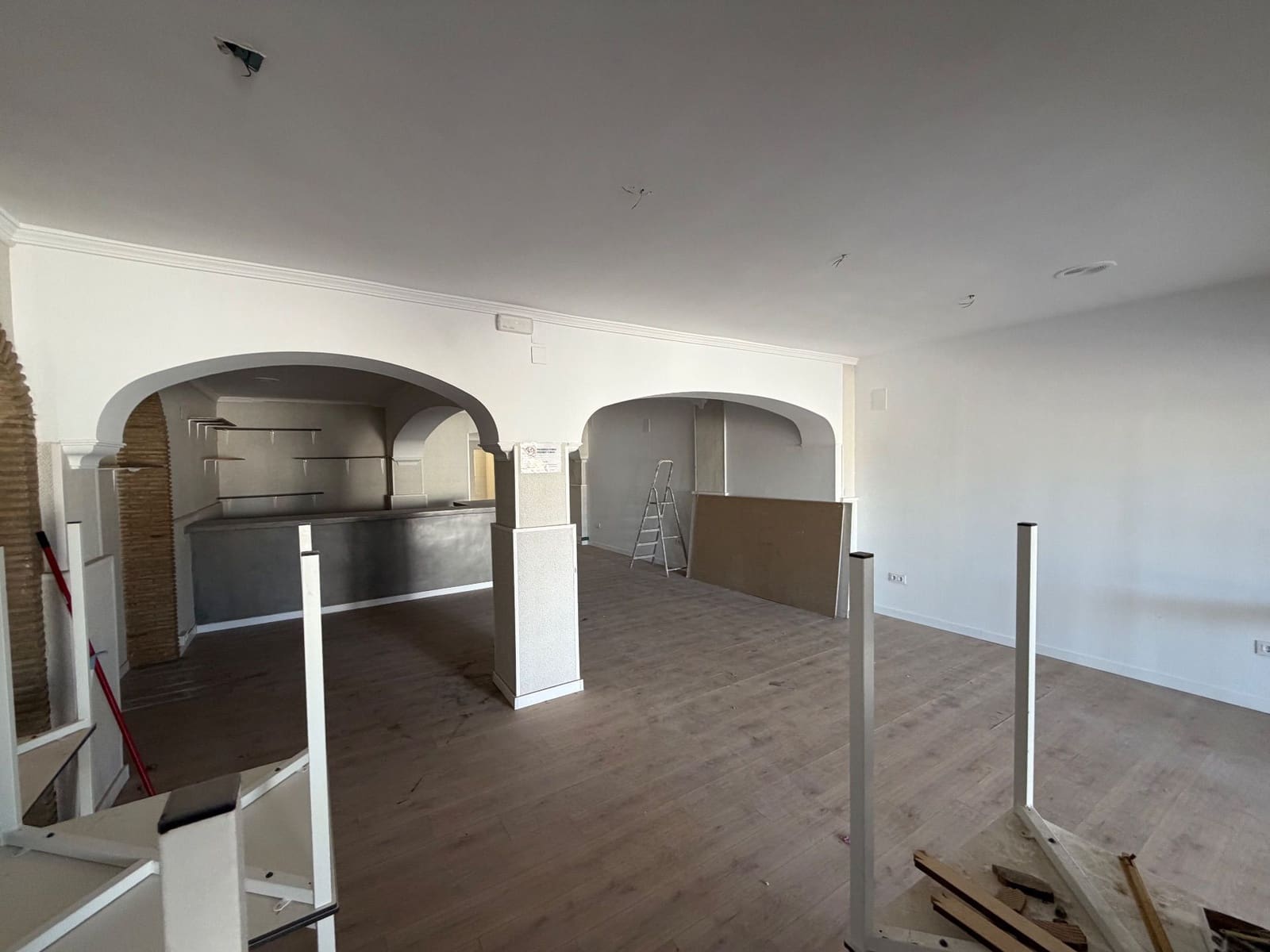 Kommersiell att hyra i Denia - 4 000 € (Ref: 10094169)