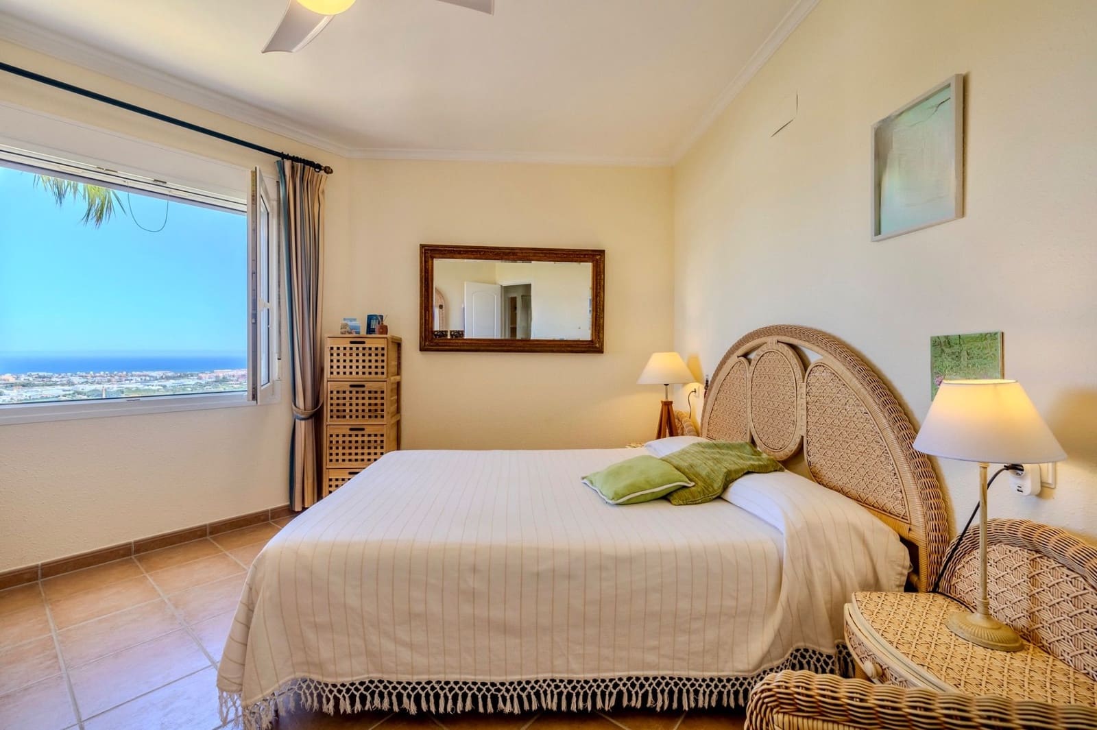 4 sypialnia Willa na sprzedaż w Denia z basenem garażem - 595 000 € (Ref: 10097507)