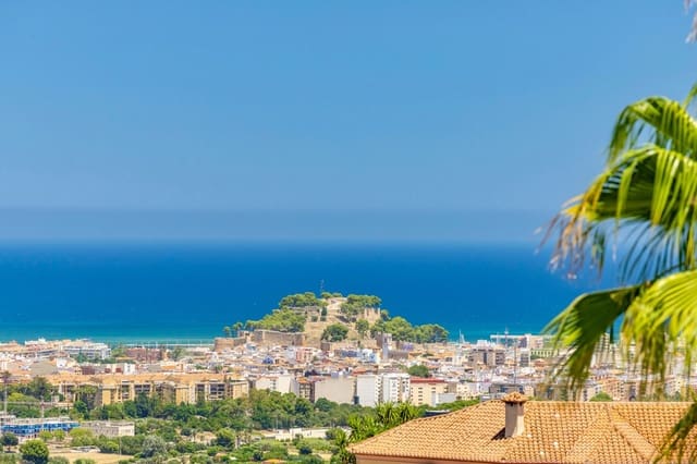 4 sypialnia Willa na sprzedaż w El Montgó, Dénia z basenem garażem - 595 000 € (Ref: 10097507)