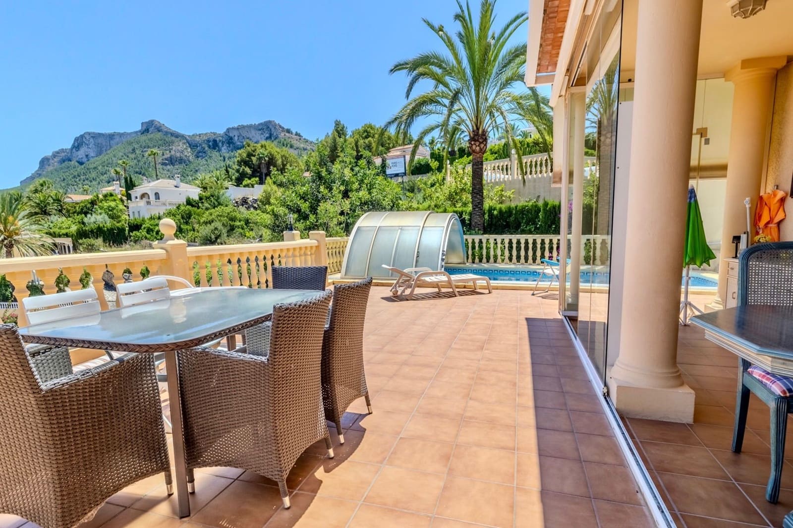 4 sypialnia Willa na sprzedaż w Denia z basenem garażem - 595 000 € (Ref: 10097507)