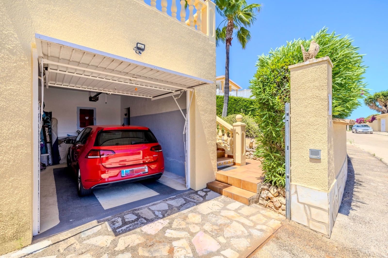 4 sypialnia Willa na sprzedaż w Denia z basenem garażem - 595 000 € (Ref: 10097507)